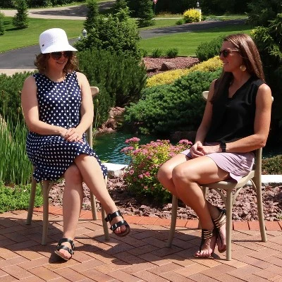 Sunnydaze Decor Sunnydaze Crossback Design Plastic All-Weather Commercial-Grade Bellemead Indoor/Outdoor Patio Dining Chair, Tan, 2pk - Image 4